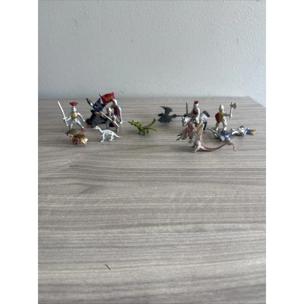 Safari Limited Fantasy Medieval Knights Horses Dragon Miniature Figures Lot